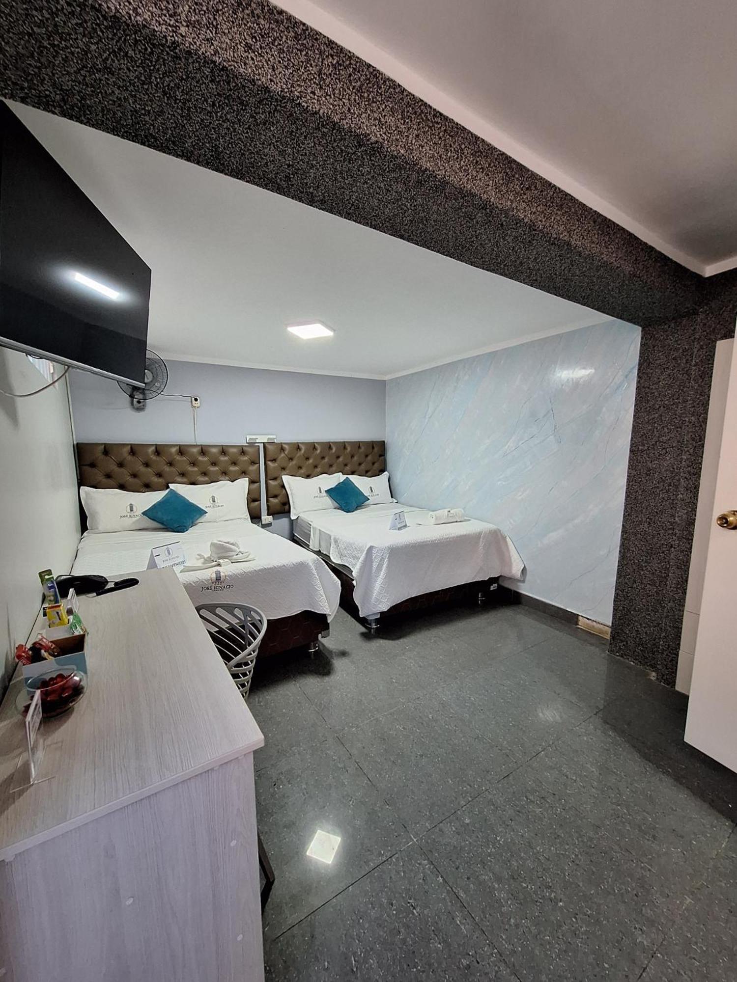 Hotel Jose Ignacio Chepén Kültér fotó