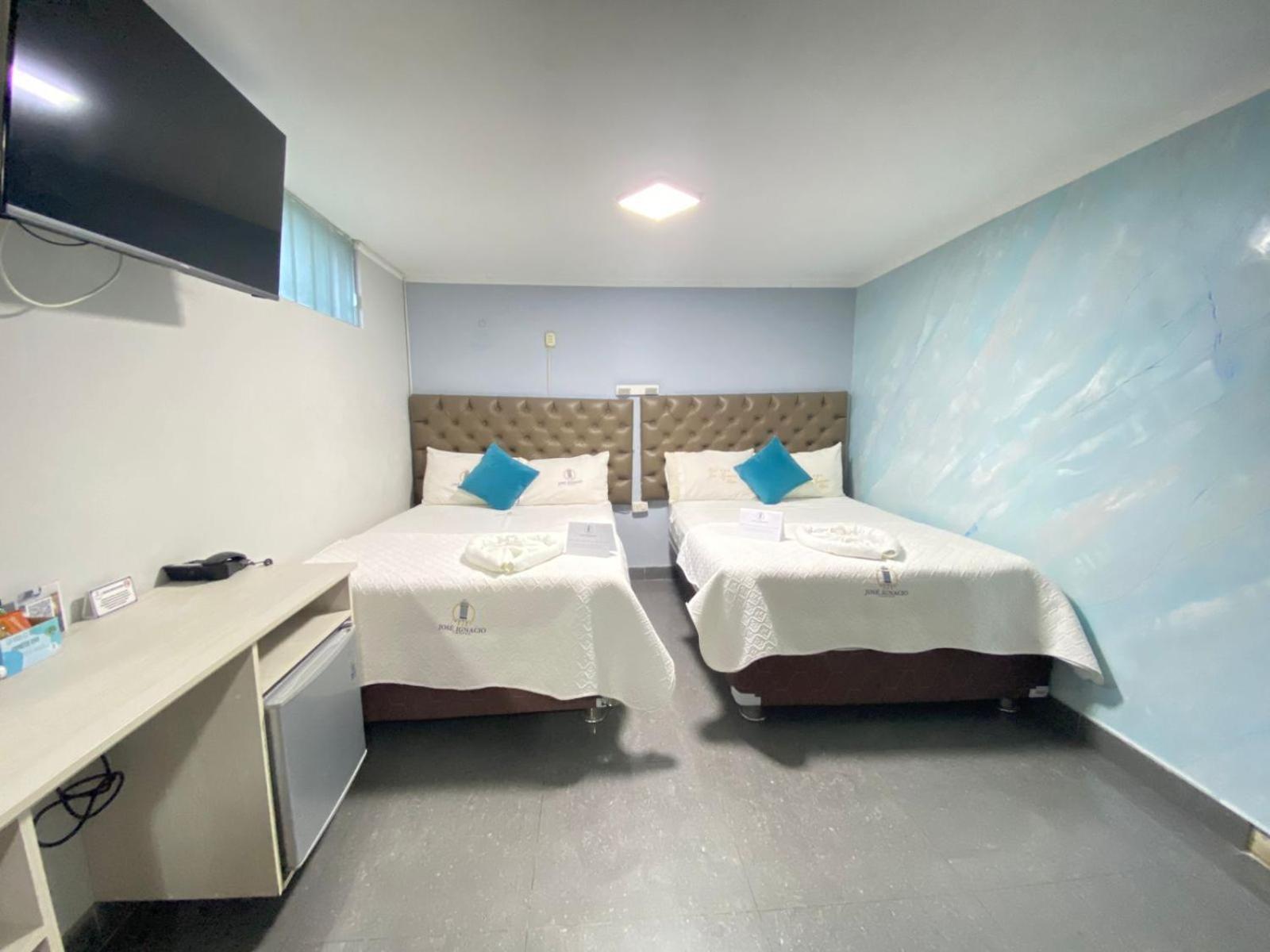 Hotel Jose Ignacio Chepén Kültér fotó